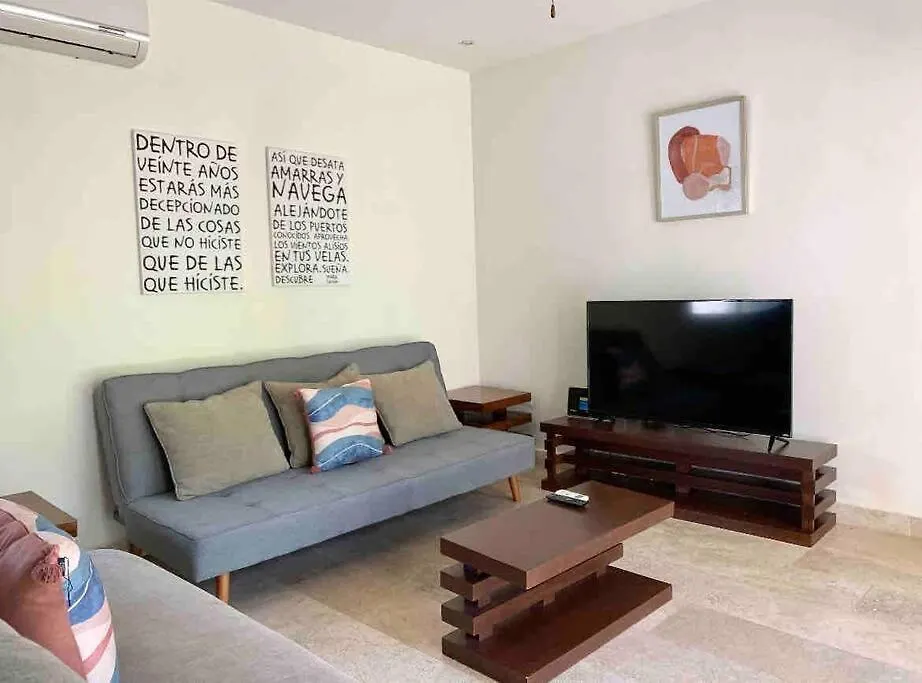 Edifico Palmares, Increible Locacion En Playa, 2 Bds/2 Banos Para 6 Playa del Carmen Apartment